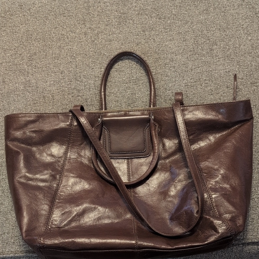 HOBO Shelia East West Tote